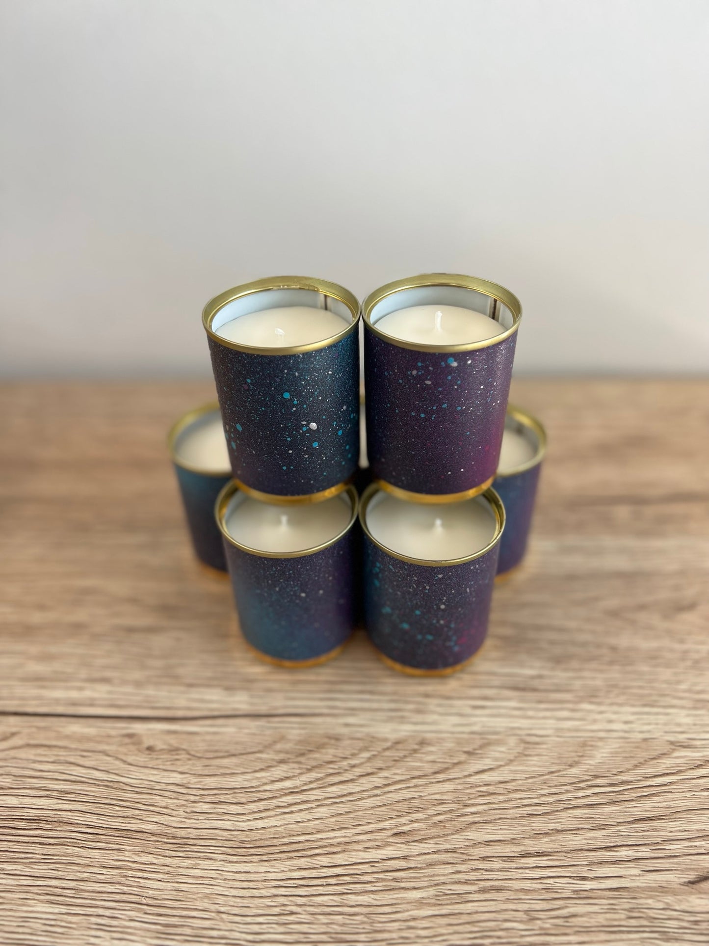 ‘the universe has your back’ upcycled candle